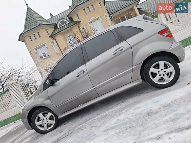 Сірий Мерседес Б-клас, об'ємом двигуна 2.03 л та пробігом 379 тис. км за 4700 $, фото 1 на Automoto.ua