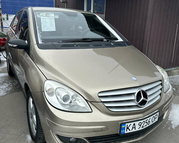 Серый Мерседес Б-класс, объемом двигателя 1.7 л и пробегом 160 тыс. км за 5700 $, фото 1 на Automoto.ua