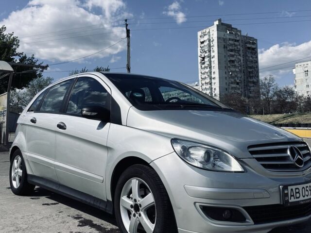 Серый Мерседес Б-класс, объемом двигателя 1.7 л и пробегом 299 тыс. км за 6699 $, фото 1 на Automoto.ua
