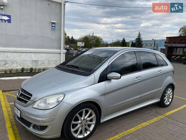 Серый Мерседес Б-класс, объемом двигателя 1.99 л и пробегом 300 тыс. км за 6200 $, фото 1 на Automoto.ua