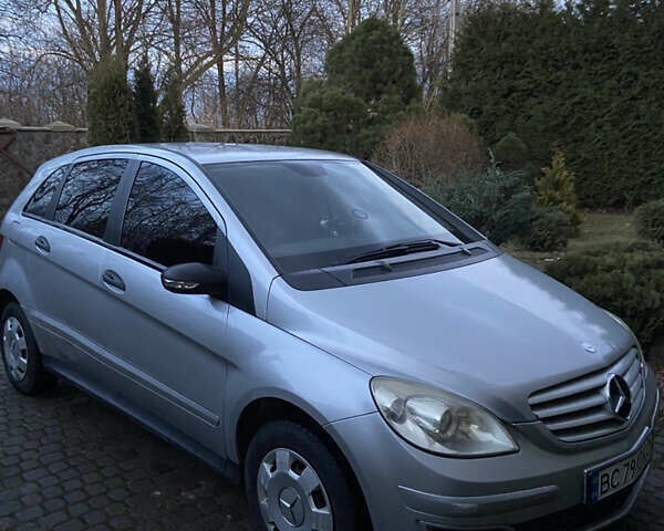 Серый Мерседес Б-класс, объемом двигателя 1.7 л и пробегом 200 тыс. км за 7000 $, фото 1 на Automoto.ua