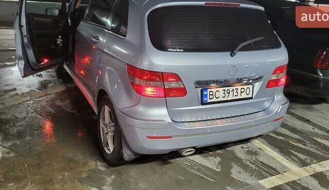 Сірий Мерседес Б-клас, об'ємом двигуна 2 л та пробігом 215 тис. км за 7000 $, фото 1 на Automoto.ua