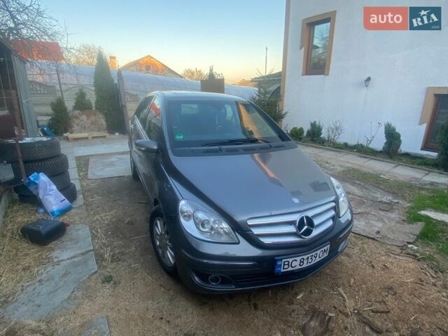 Серый Мерседес Б-класс, объемом двигателя 1.99 л и пробегом 189 тыс. км за 7500 $, фото 1 на Automoto.ua