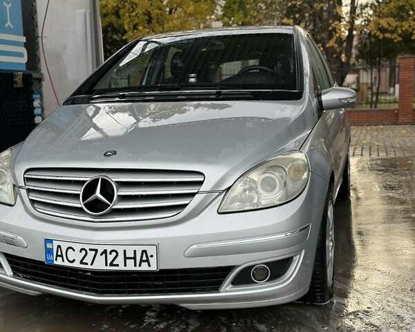 Серый Мерседес Б-класс, объемом двигателя 1.99 л и пробегом 247 тыс. км за 6500 $, фото 1 на Automoto.ua