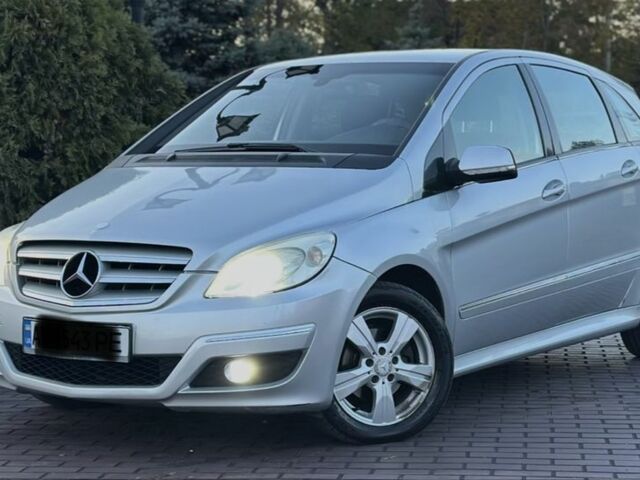 Серый Мерседес Б-класс, объемом двигателя 1.7 л и пробегом 237 тыс. км за 6700 $, фото 1 на Automoto.ua