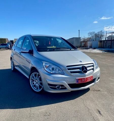 Серый Мерседес Б-класс, объемом двигателя 1.7 л и пробегом 245 тыс. км за 7600 $, фото 1 на Automoto.ua