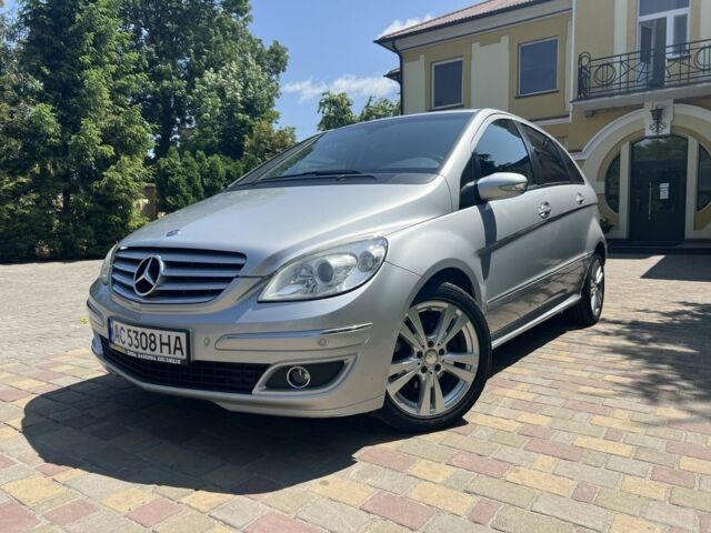 Сірий Мерседес Б-клас, об'ємом двигуна 2 л та пробігом 330 тис. км за 5999 $, фото 1 на Automoto.ua