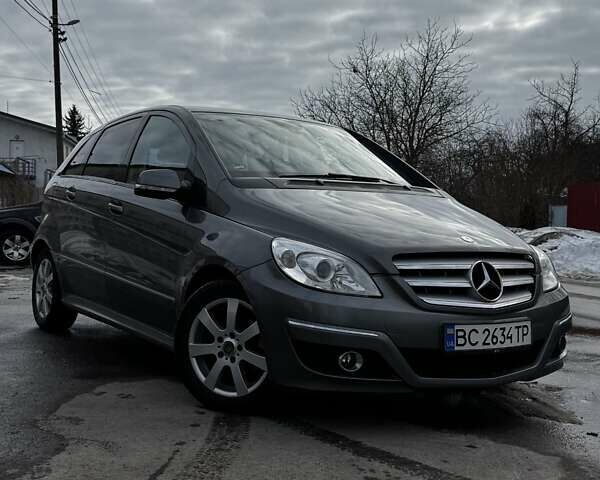 Сірий Мерседес Б-клас, об'ємом двигуна 1.99 л та пробігом 197 тис. км за 7900 $, фото 1 на Automoto.ua