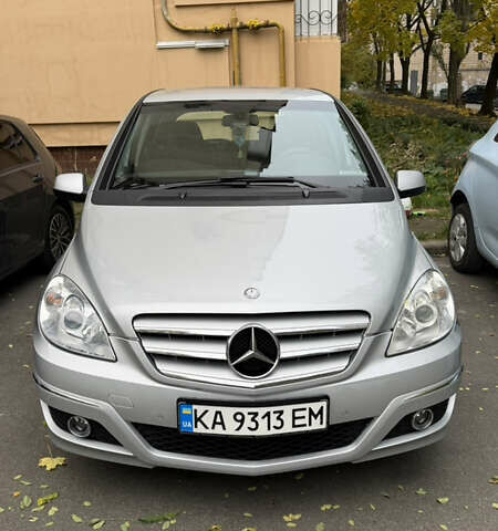 Серый Мерседес Б-класс, объемом двигателя 1.99 л и пробегом 270 тыс. км за 6500 $, фото 1 на Automoto.ua