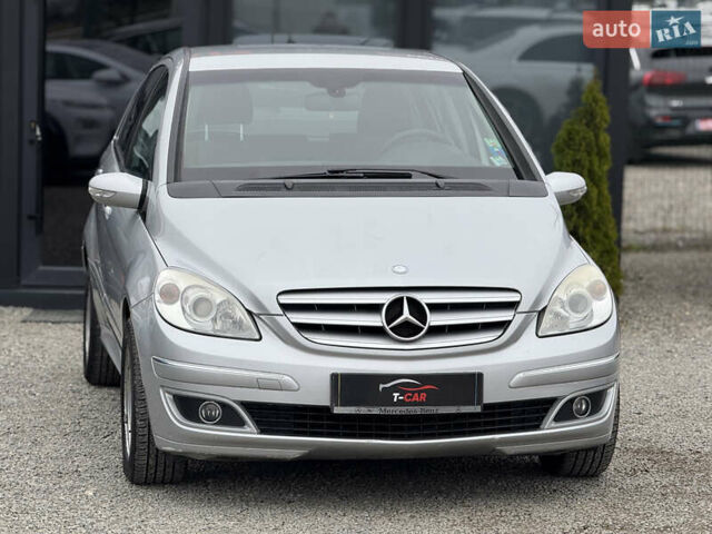 Сірий Мерседес Б-клас, об'ємом двигуна 2 л та пробігом 253 тис. км за 6900 $, фото 1 на Automoto.ua