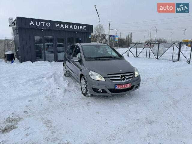 Сірий Мерседес Б-клас, об'ємом двигуна 1.7 л та пробігом 219 тис. км за 7850 $, фото 1 на Automoto.ua