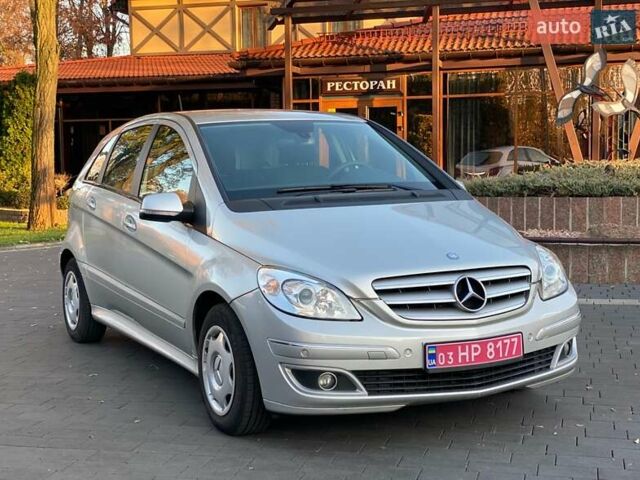 Серый Мерседес Б-класс, объемом двигателя 1.5 л и пробегом 133 тыс. км за 7000 $, фото 1 на Automoto.ua