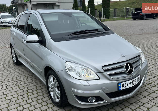 Сірий Мерседес Б-клас, об'ємом двигуна 1.7 л та пробігом 53 тис. км за 9500 $, фото 1 на Automoto.ua