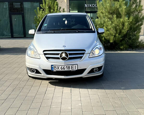 Сірий Мерседес Б-клас, об'ємом двигуна 2 л та пробігом 401 тис. км за 7400 $, фото 1 на Automoto.ua