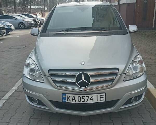 Серый Мерседес Б-класс, объемом двигателя 1.7 л и пробегом 84 тыс. км за 7900 $, фото 1 на Automoto.ua