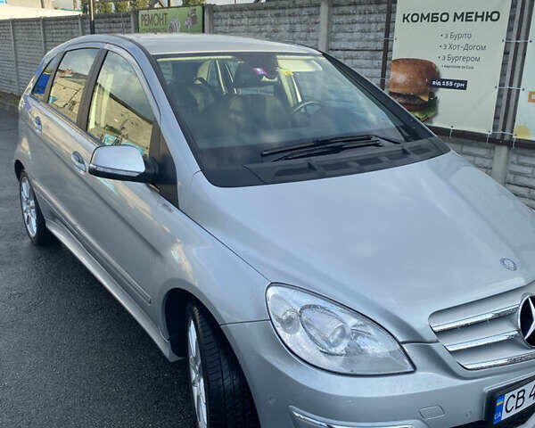 Серый Мерседес Б-класс, объемом двигателя 1.7 л и пробегом 190 тыс. км за 11500 $, фото 1 на Automoto.ua