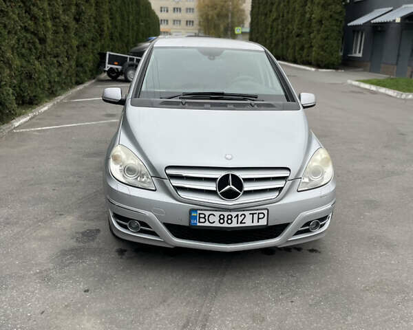 Сірий Мерседес Б-клас, об'ємом двигуна 2.03 л та пробігом 103 тис. км за 10700 $, фото 1 на Automoto.ua
