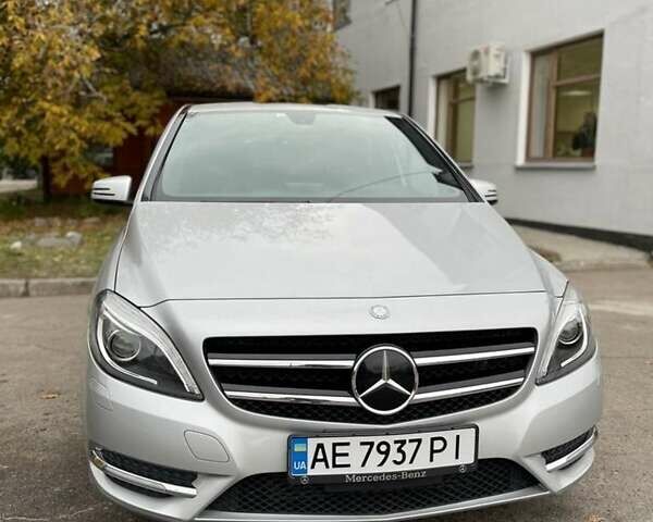 Сірий Мерседес Б-клас, об'ємом двигуна 1.6 л та пробігом 102 тис. км за 12200 $, фото 1 на Automoto.ua