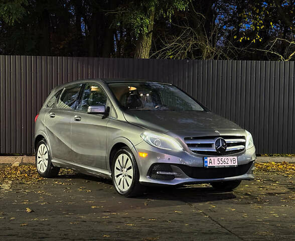 Серый Мерседес Б-класс, объемом двигателя 0 л и пробегом 47 тыс. км за 10200 $, фото 1 на Automoto.ua