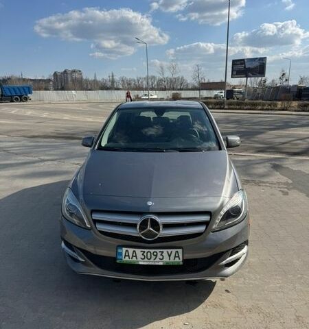 Серый Мерседес Б-класс, объемом двигателя 0 л и пробегом 57 тыс. км за 11500 $, фото 1 на Automoto.ua