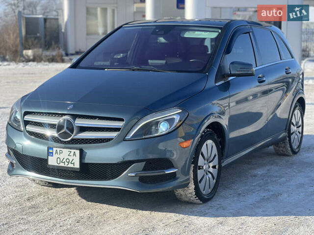 Сірий Мерседес Б-клас, об'ємом двигуна 0 л та пробігом 165 тис. км за 7850 $, фото 1 на Automoto.ua
