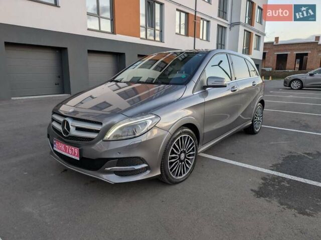 Серый Мерседес Б-класс, объемом двигателя 0 л и пробегом 103 тыс. км за 9500 $, фото 1 на Automoto.ua