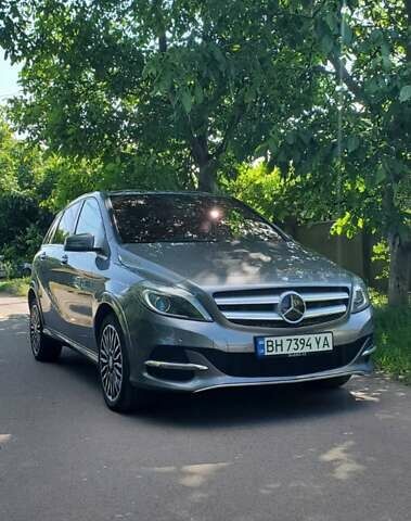 Сірий Мерседес Б-клас, об'ємом двигуна 0 л та пробігом 91 тис. км за 11900 $, фото 1 на Automoto.ua