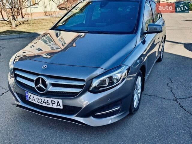 Сірий Мерседес Б-клас, об'ємом двигуна 2.14 л та пробігом 108 тис. км за 13800 $, фото 1 на Automoto.ua