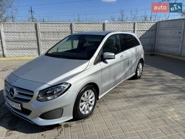 Сірий Мерседес Б-клас, об'ємом двигуна 2.2 л та пробігом 116 тис. км за 15099 $, фото 1 на Automoto.ua