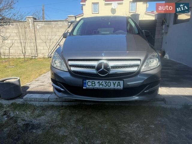 Серый Мерседес Б-класс, объемом двигателя 0 л и пробегом 87 тыс. км за 8700 $, фото 1 на Automoto.ua