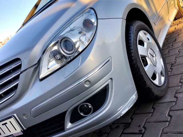 Серый Мерседес Б-класс, объемом двигателя 1.7 л и пробегом 231 тыс. км за 6500 $, фото 1 на Automoto.ua