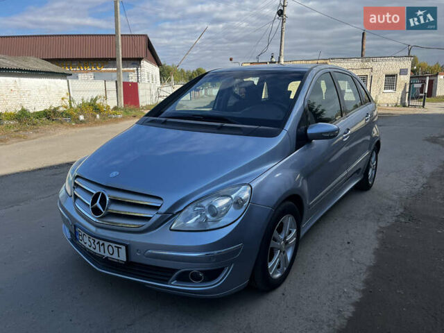 Синий Мерседес Б-класс, объемом двигателя 2.04 л и пробегом 181 тыс. км за 6000 $, фото 1 на Automoto.ua