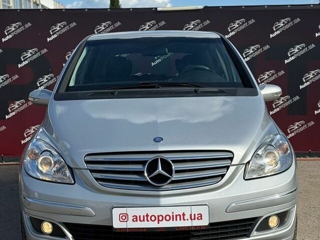 Синій Мерседес Б-клас, об'ємом двигуна 2 л та пробігом 257 тис. км за 8300 $, фото 1 на Automoto.ua