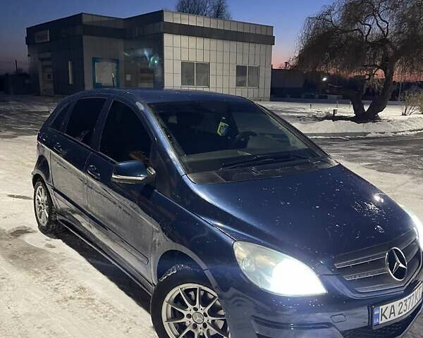 Синий Мерседес Б-класс, объемом двигателя 1.99 л и пробегом 320 тыс. км за 6599 $, фото 1 на Automoto.ua