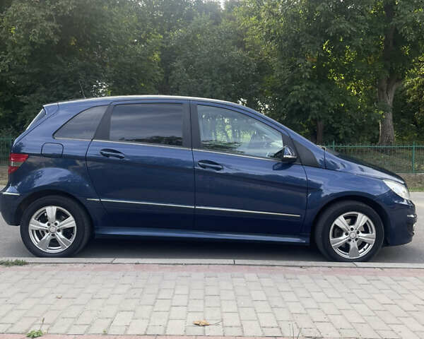 Синій Мерседес Б-клас, об'ємом двигуна 1.99 л та пробігом 182 тис. км за 9100 $, фото 1 на Automoto.ua