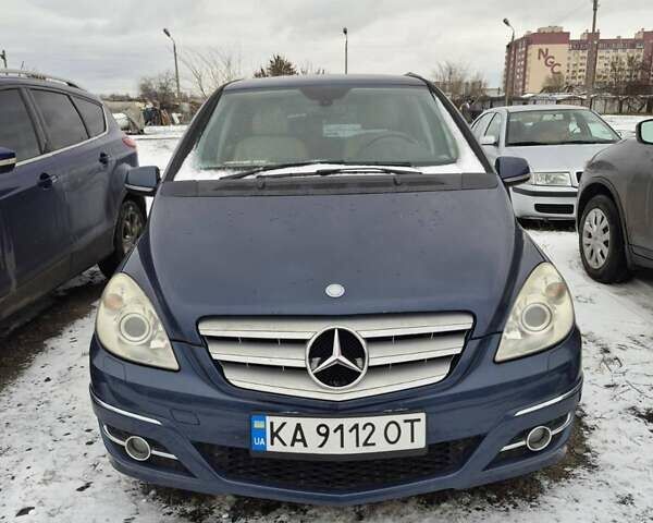 Синій Мерседес Б-клас, об'ємом двигуна 1.7 л та пробігом 130 тис. км за 8000 $, фото 1 на Automoto.ua