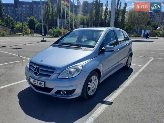 Синій Мерседес Б-клас, об'ємом двигуна 2 л та пробігом 295 тис. км за 8200 $, фото 1 на Automoto.ua
