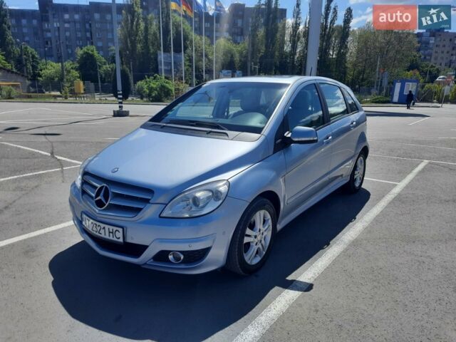 Синій Мерседес Б-клас, об'ємом двигуна 2 л та пробігом 303 тис. км за 7500 $, фото 1 на Automoto.ua