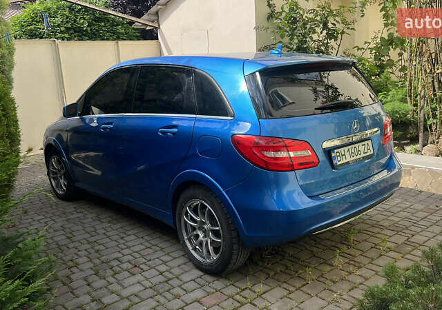 Синий Мерседес Б-класс, объемом двигателя 0 л и пробегом 120 тыс. км за 8650 $, фото 1 на Automoto.ua