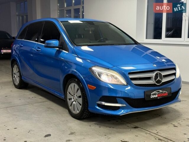 Синій Мерседес Б-клас, об'ємом двигуна 0 л та пробігом 110 тис. км за 8000 $, фото 1 на Automoto.ua