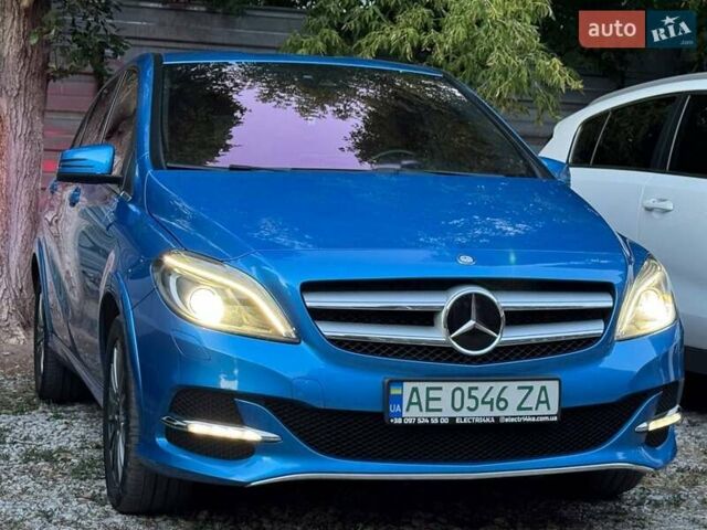 Синій Мерседес Б-клас, об'ємом двигуна 0 л та пробігом 134 тис. км за 10598 $, фото 1 на Automoto.ua