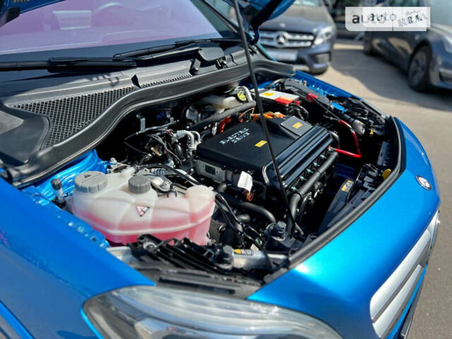 Синій Мерседес Б-клас, об'ємом двигуна 0 л та пробігом 87 тис. км за 11800 $, фото 1 на Automoto.ua