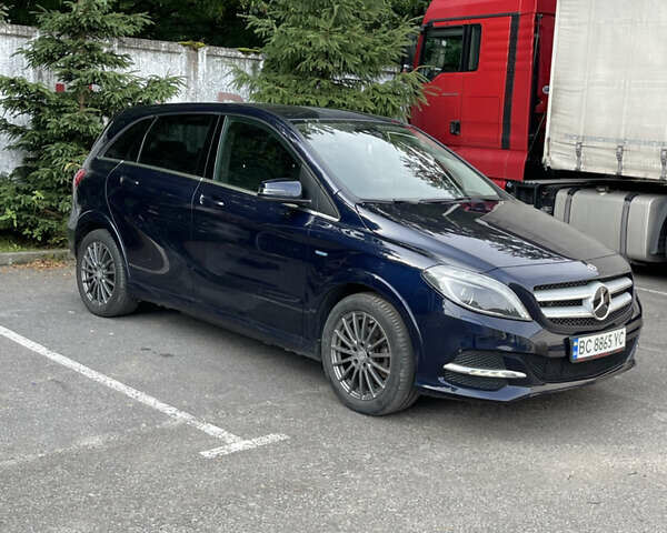 Синий Мерседес Б-класс, объемом двигателя 0 л и пробегом 90 тыс. км за 12500 $, фото 1 на Automoto.ua