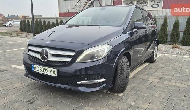 Синий Мерседес Б-класс, объемом двигателя 0 л и пробегом 84 тыс. км за 11900 $, фото 1 на Automoto.ua