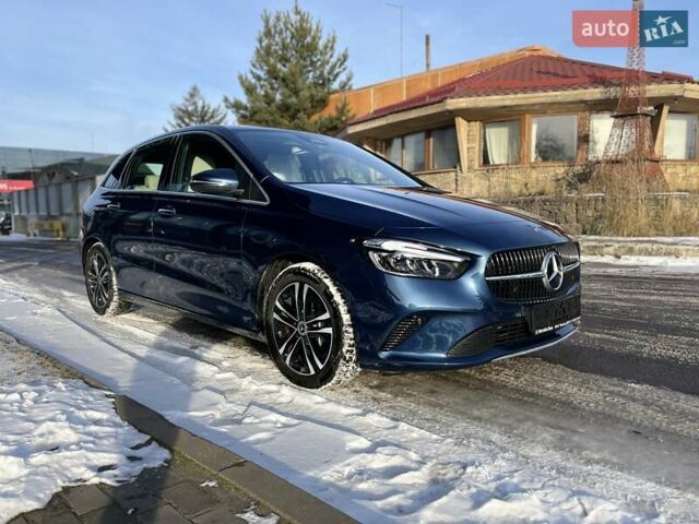 Синий Мерседес Б-класс, объемом двигателя 1.95 л и пробегом 8 тыс. км за 35900 $, фото 1 на Automoto.ua
