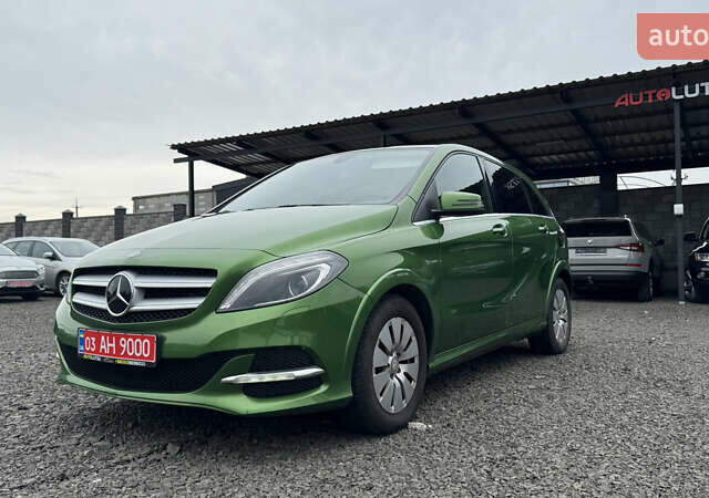 Зелений Мерседес Б-клас, об'ємом двигуна 0 л та пробігом 53 тис. км за 9999 $, фото 1 на Automoto.ua