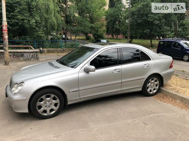 Мерседес Ц 240, об'ємом двигуна 0 л та пробігом 205 тис. км за 10500 $, фото 1 на Automoto.ua