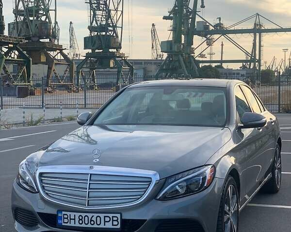 Сірий Мерседес Ц 300, об'ємом двигуна 2 л та пробігом 59 тис. км за 20580 $, фото 1 на Automoto.ua