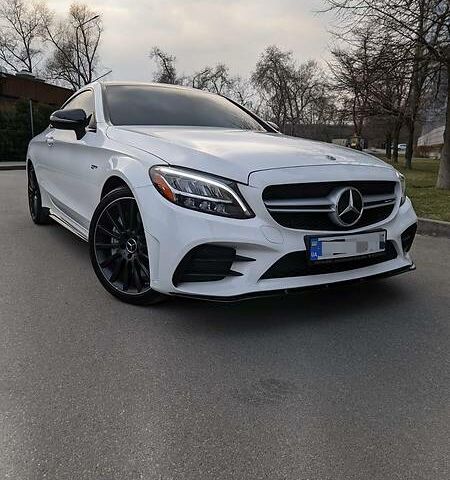 Білий Мерседес C 43 AMG, об'ємом двигуна 3 л та пробігом 10 тис. км за 45000 $, фото 1 на Automoto.ua