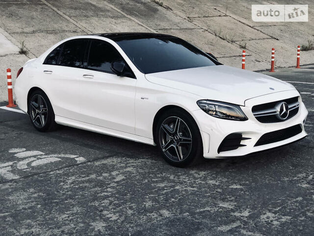 Білий Мерседес C 43 AMG, об'ємом двигуна 3 л та пробігом 13 тис. км за 46500 $, фото 1 на Automoto.ua